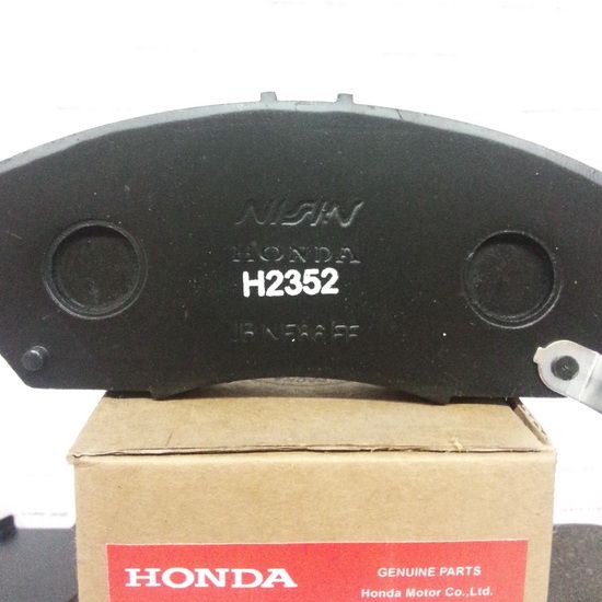 Тормозные колодки передние Honda 45022-SDB-A01