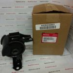 Подушка двигателя правая Honda 50820-SHJ-A03 Подушка двигателя правая Honda 50820-SHJ-A03
