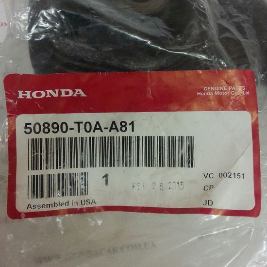 Подушка двигуна задня Honda 50890-T0A-A81