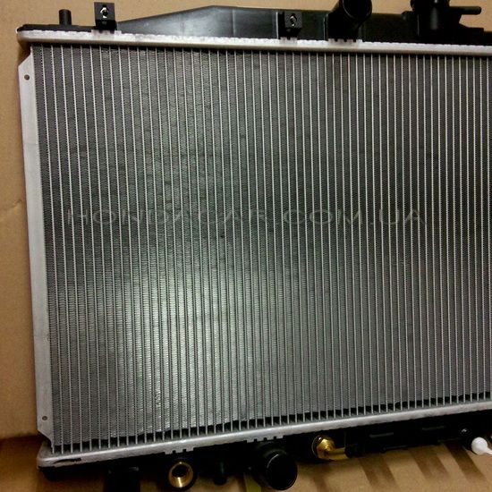 Радиатор охлаждения двигателя Nissens 68152
