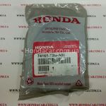 Левая петля стойки капота Honda 74165-T2G-A00 Левая петля стойки капота Honda 74165-T2G-A00
