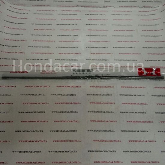 Резинка щетки стеклоочистителя пассажирская (375 MM) правая Honda 76632-SEA-J11