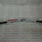 Резинка щетки стеклоочистителя пассажирская (550 MM) правая Honda 76632-SHJ-A11 Резинка щетки стеклоочистителя пассажирская (550 MM) правая Honda 76632-SHJ-A11