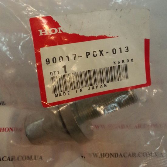 Болт шкива коленвала Honda 90017-PCX-013